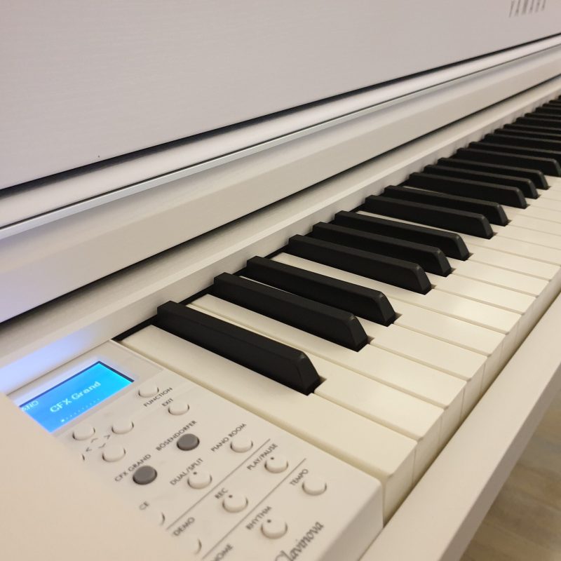 Piano digital Yamaha Clavinova CLP-845WH Blanco